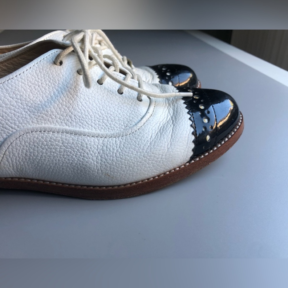 Kate Spade White & Black leather Oxfords Women's Size: 8M - Picture 9 of 14